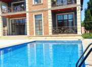 Satılır 5 otaqlı 214 m2 villa Buzovna