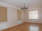 İcarəyə verilir 4 otaqlı 230 m2 ofis Nəriman Nərimanov m.