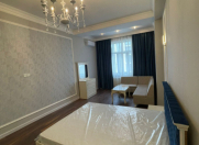 İcarəyə verilir 1 otaqlı 90 m2 yeni tikili 28 May m.