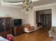 İcarəyə verilir 3 otaqlı 137 m2 köhnə tikili İnşaatçılar m.