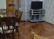 İcarəyə verilir 4 otaqlı 120 m2 köhnə tikili 7 mkr