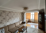 İcarəyə verilir 3 otaqlı 45 m2 köhnə tikili Heydər Əliyev Mərkəzi