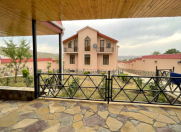 Satılır 8 otaqlı 300 m2 villa Göygöl