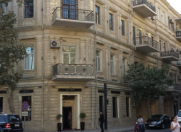 İcarəyə verilir 3 otaqlı 80 m2 köhnə tikili 28 May m.