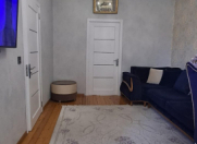 Satılır 2 otaqlı 55 m2 köhnə tikili Memar Əcəmi m.