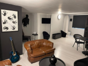 İcarəyə verilir 4 otaqlı 100 m2 ofis 28 May m.