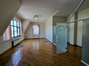 İcarəyə verilir 4 otaqlı 250 m2 ofis Nizami m.