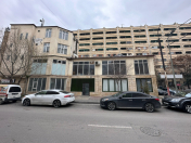 Satılır 1 otaqlı 75 m2 obyekt Gənclik m.