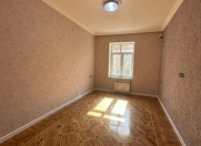 İcarəyə verilir 3 otaqlı 100 m2 köhnə tikili Ağ şəhər