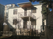 Satılır 5 otaqlı 200 m2 həyət evi Əhmədli