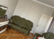 İcarəyə verilir 3 otaqlı 90 m2 köhnə tikili İnşaatçılar m.