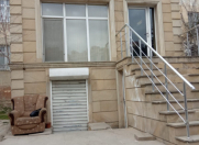 İcarəyə verilir 1 otaqlı 125 m2 ofis 4 mkr