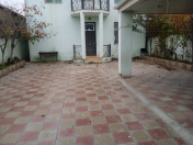 İcarəyə verilir 6 otaqlı 220 m2 həyət evi Ramana