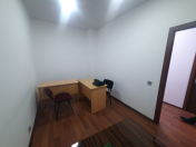 İcarəyə verilir 1 otaqlı 12 m2 ofis 28 May m.