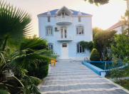 Satılır 4 otaqlı 240 m2 bağ evi Buzovna