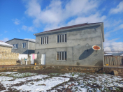 Satılır 7 otaqlı 235 m2 villa Oğuz