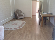 İcarəyə verilir 2 otaqlı 70 m2 köhnə tikili Şah İsmayıl Xətai m.