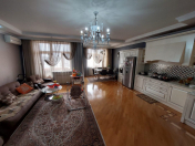 Satılır 4 otaqlı 190 m2 yeni tikili Memar Əcəmi m.