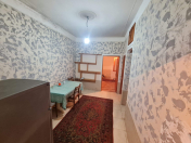 Satılır 3 otaqlı 60 m2 köhnə tikili Zərifə Əliyeva adına park