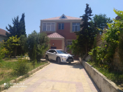 Satılır 6 otaqlı 240 m2 həyət evi Buzovna
