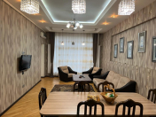 İcarəyə verilir 3 otaqlı 78 m2 yeni tikili 8 Noyabr m.