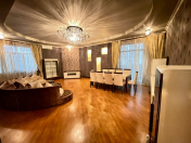 Satılır 5 otaqlı 260 m2 yeni tikili Elmlər Akademiyası m.