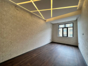 Satılır 3 otaqlı 89 m2 yeni tikili Badamdar