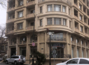 İcarəyə verilir 3 otaqlı 128 m2 yeni tikili Nizami m.