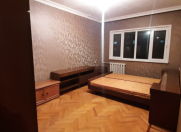 İcarəyə verilir 3 otaqlı 75 m2 köhnə tikili Memar Əcəmi m.