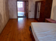 İcarəyə verilir 3 otaqlı 90 m2 köhnə tikili Bakıxanov