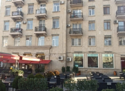 İcarəyə verilir 3 otaqlı 86 m2 köhnə tikili Nizami m.