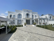 Satılır 8 otaqlı 452 m2 villa Astara