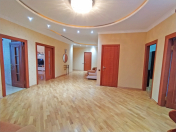 İcarəyə verilir 3 otaqlı 200 m2 yeni tikili Caspian Plaza