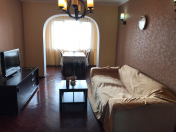 İcarəyə verilir 3 otaqlı 70 m2 köhnə tikili 28 May m.