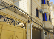 İcarəyə verilir 10 otaqlı 500 m2 ofis 8 Noyabr m.