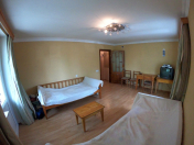 İcarəyə verilir 2 otaqlı 55 m2 köhnə tikili Gənclik m.