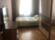 İcarəyə verilir 3 otaqlı 100 m2 köhnə tikili Gənclik m.