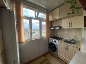 İcarəyə verilir 3 otaqlı 45 m2 köhnə tikili Neftçilər m.