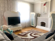 İcarəyə verilir 3 otaqlı 100 m2 köhnə tikili Elmlər Akademiyası m.