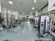 İcarəyə verilir 4 otaqlı 350 m2 obyekt Gənclik m.