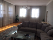 Satılır 9 otaqlı 300 m2 həyət evi Suraxanı r.