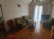 İcarəyə verilir 2 otaqlı 80 m2 köhnə tikili Sahil m.