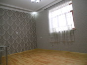 İcarəyə verilir 2 otaqlı 60 m2 köhnə tikili Xətai r.