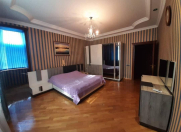 İcarəyə verilir 3 otaqlı 148 m2 yeni tikili Şah İsmayıl Xətai m.