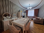 Satılır 5 otaqlı 200 m2 həyət evi Masazır