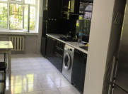 İcarəyə verilir 2 otaqlı 80 m2 köhnə tikili Elmlər Akademiyası m.