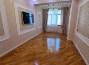 Satılır 3 otaqlı 110 m2 yeni tikili Moskva univermağı