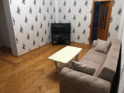 İcarəyə verilir 2 otaqlı 55 m2 köhnə tikili 4 mkr