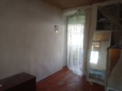 İcarəyə verilir 1 otaqlı 30 m2 köhnə tikili 28 May m.