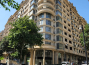 İcarəyə verilir 2 otaqlı 90 m2 yeni tikili İçəri Şəhər m.